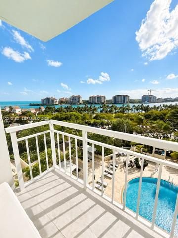 400 S Pointe Dr 707, Miami Beach, FL 33139