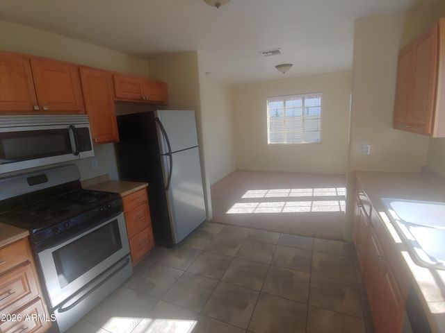 539 W WILSHIRE Drive, Phoenix, AZ 85003