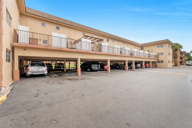 4171 NW 26TH Street T2, Lauderhill, FL 33313