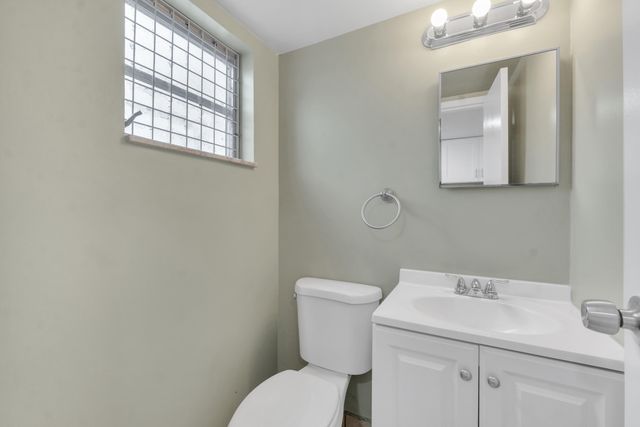4171 NW 26TH Street T2, Lauderhill, FL 33313