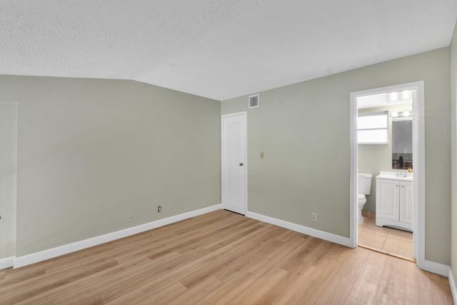 4171 NW 26TH Street T2, Lauderhill, FL 33313