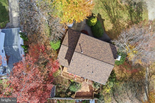 8601 KENILWORTH DR, Springfield, VA 22151