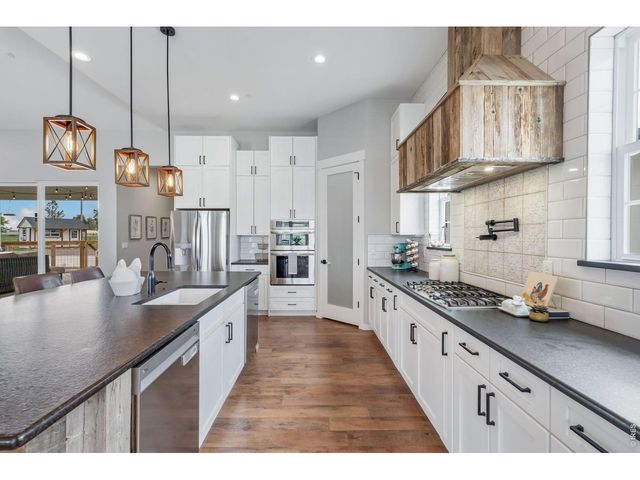 100 Curtis Lake Ln, Fort Collins, CO 80524