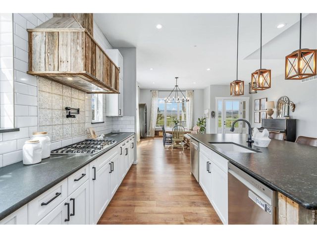 100 Curtis Lake Ln, Fort Collins, CO 80524