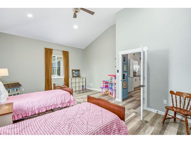 100 Curtis Lake Ln, Fort Collins, CO 80524