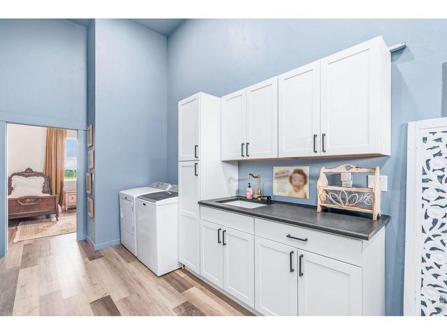 100 Curtis Lake Ln, Fort Collins, CO 80524