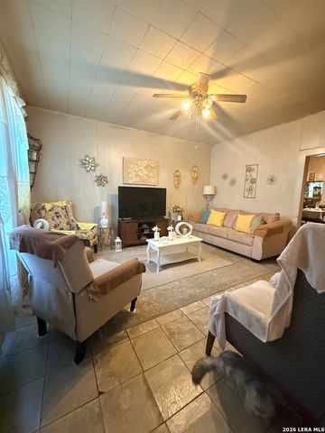 735 W HOLLYWOOD AVE, San Antonio, TX 78212
