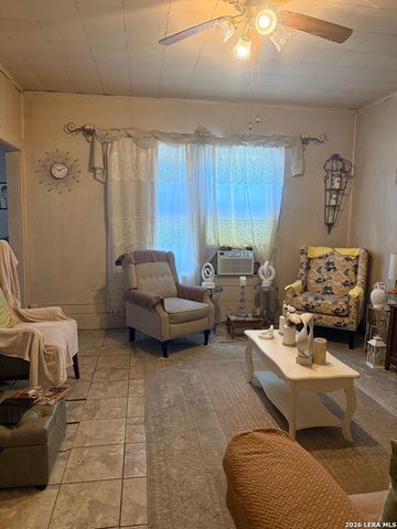 735 W HOLLYWOOD AVE, San Antonio, TX 78212
