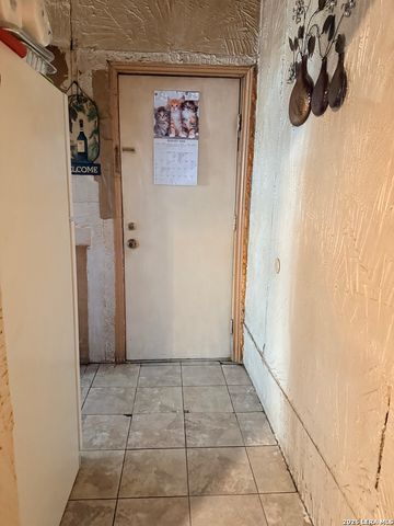 735 W HOLLYWOOD AVE, San Antonio, TX 78212