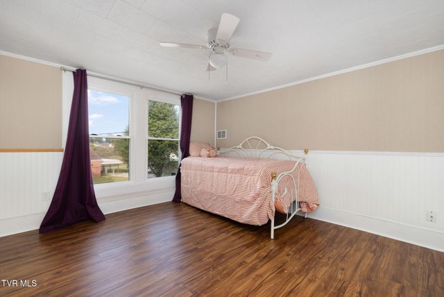 3500 Bloomingdale Road, Kingsport, TN 37660