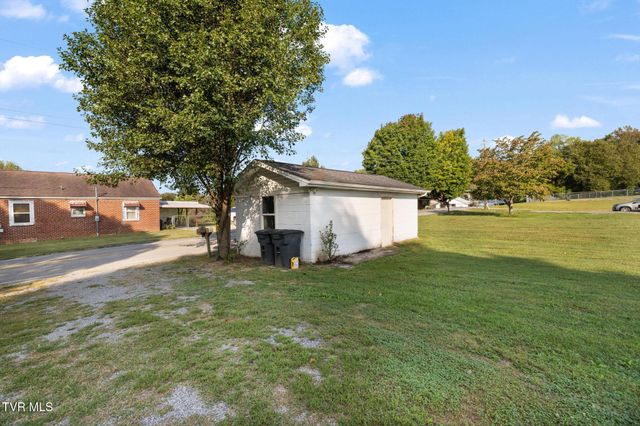 3500 Bloomingdale Road, Kingsport, TN 37660
