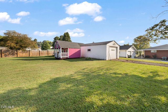 3500 Bloomingdale Road, Kingsport, TN 37660