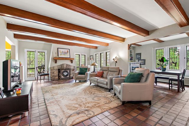 2023-2027 W 108th Place, Chicago, IL 60643