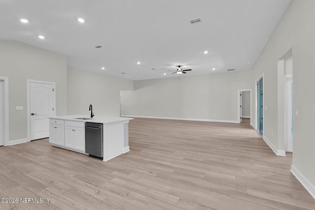 6904 BIG JUNIPER Court, Jacksonville, FL 32219
