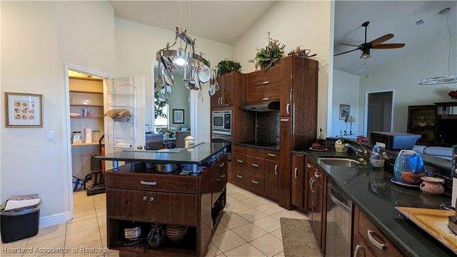 1101 Lakeside Way, Sebring, FL 33876