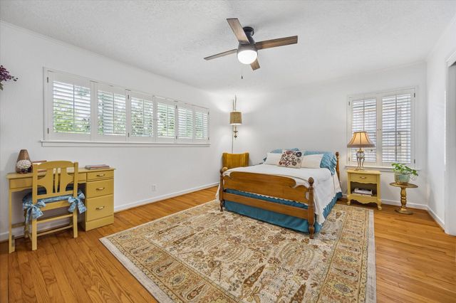 3511 S Braeswood Boulevard, Houston, TX 77025
