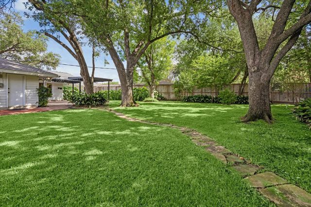 3511 S Braeswood Boulevard, Houston, TX 77025