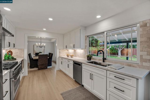 919 Cheyenne Dr, Walnut Creek, CA 94598