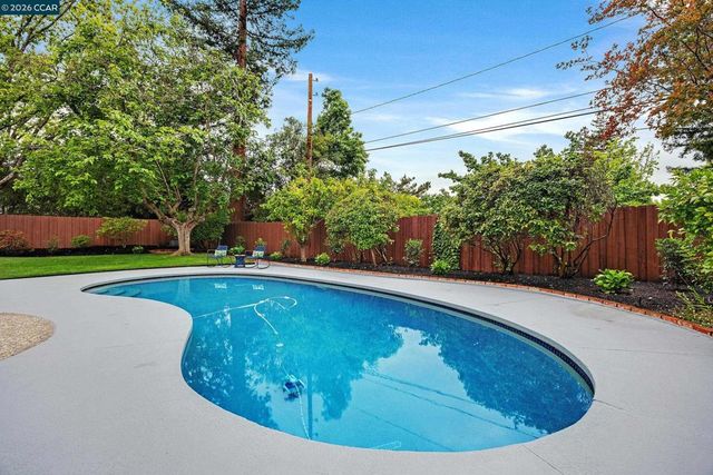 919 Cheyenne Dr, Walnut Creek, CA 94598