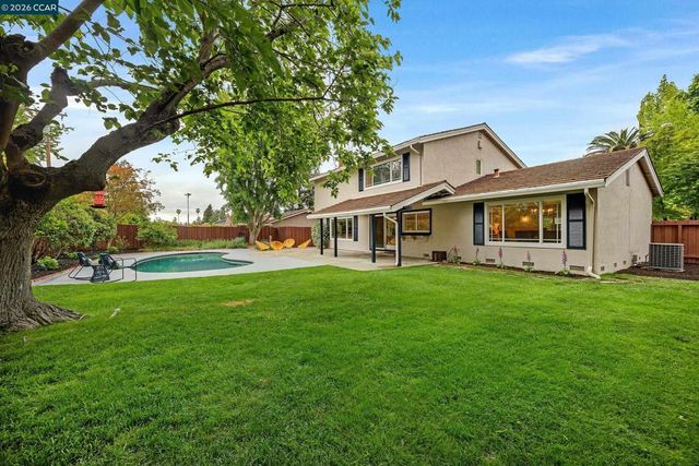 919 Cheyenne Dr, Walnut Creek, CA 94598