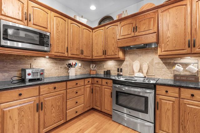 4469 W FIELDWOOD LANE, Appleton, WI 54913