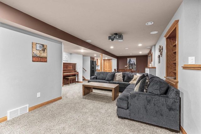 4469 W FIELDWOOD LANE, Appleton, WI 54913