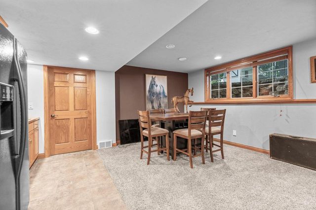 4469 W FIELDWOOD LANE, Appleton, WI 54913