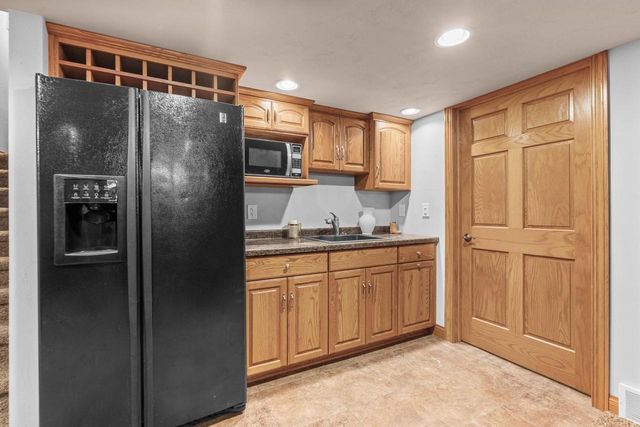 4469 W FIELDWOOD LANE, Appleton, WI 54913