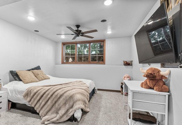 4469 W FIELDWOOD LANE, Appleton, WI 54913