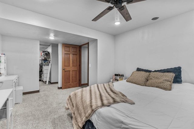 4469 W FIELDWOOD LANE, Appleton, WI 54913