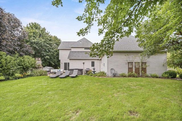 4469 W FIELDWOOD LANE, Appleton, WI 54913
