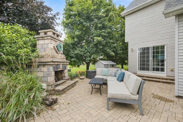 4469 W FIELDWOOD LANE, Appleton, WI 54913