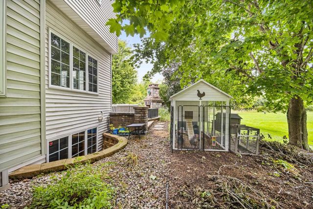 4469 W FIELDWOOD LANE, Appleton, WI 54913