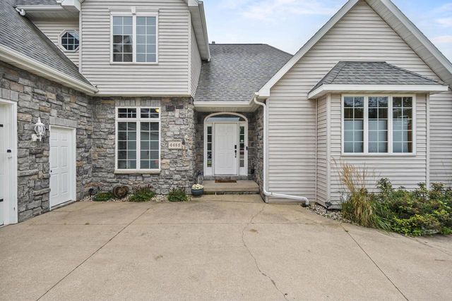 4469 W FIELDWOOD LANE, Appleton, WI 54913