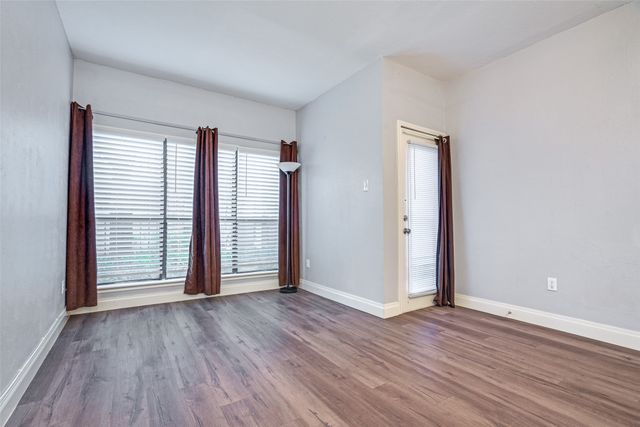 9254 Forest Lane 107, Dallas, TX 75243