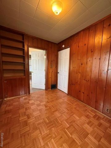 2830 Reynolds Street, Flint, MI 48503