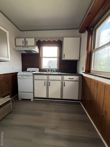2830 Reynolds Street, Flint, MI 48503