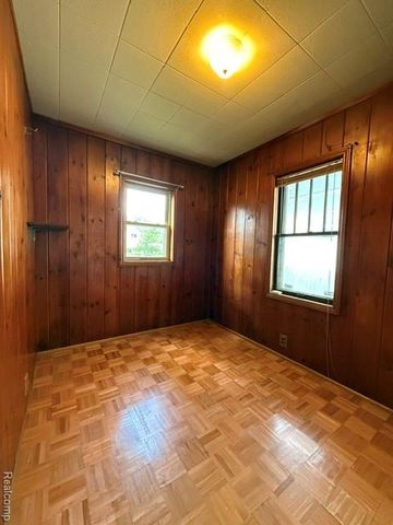 2830 Reynolds Street, Flint, MI 48503