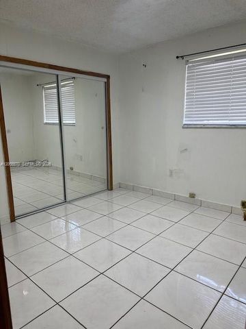 6306 SW 39th St, Miami, FL 33155