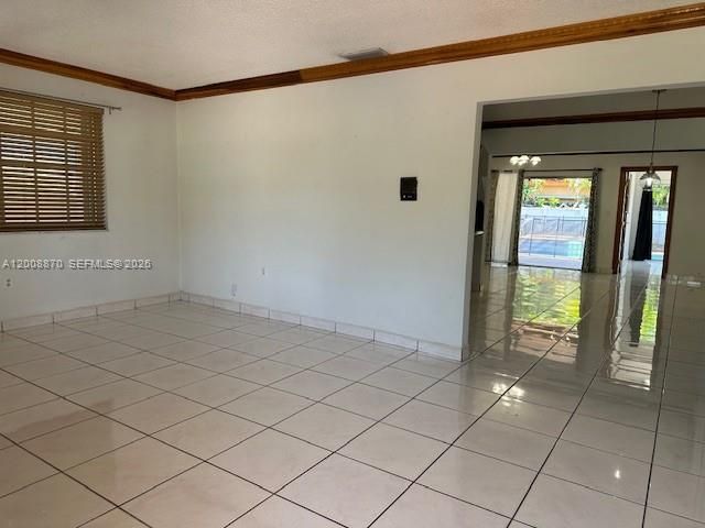 6306 SW 39th St, Miami, FL 33155