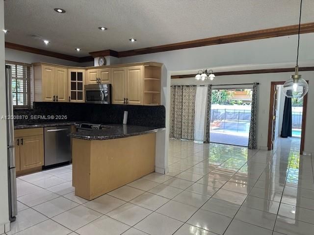 6306 SW 39th St, Miami, FL 33155