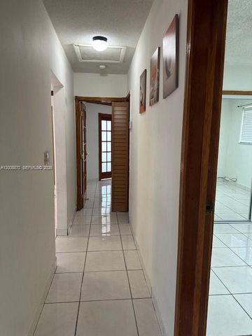 6306 SW 39th St, Miami, FL 33155