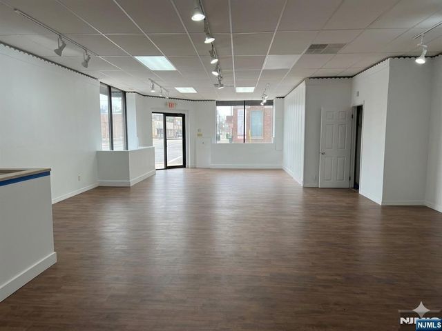 500 Broad Avenue 500, Ridgefield, NJ 07657