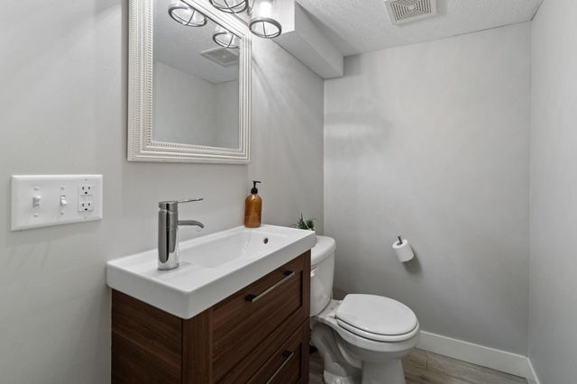 3409 W 50th Street, Minneapolis, MN 55410