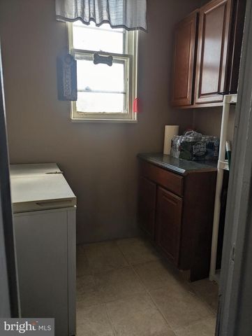 509-A CARBON ST, Pottsville, PA 17901