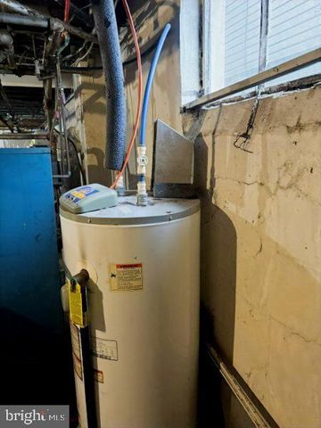 509-A CARBON ST, Pottsville, PA 17901