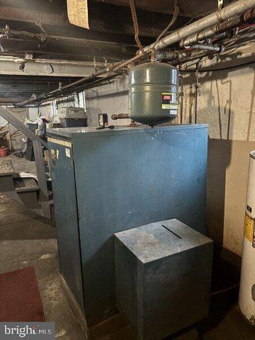 509-A CARBON ST, Pottsville, PA 17901