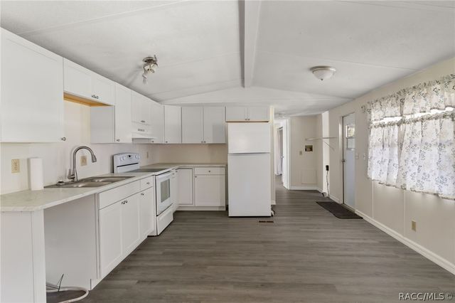 9771 SE 171ST Place, Summerfield, FL 34491