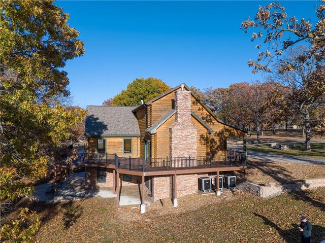 30611 Stonehaven Drive, Warsaw, MO 65355