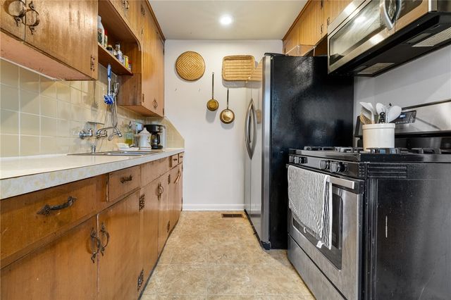 119 N Oak Street, Harrison, AR 72601